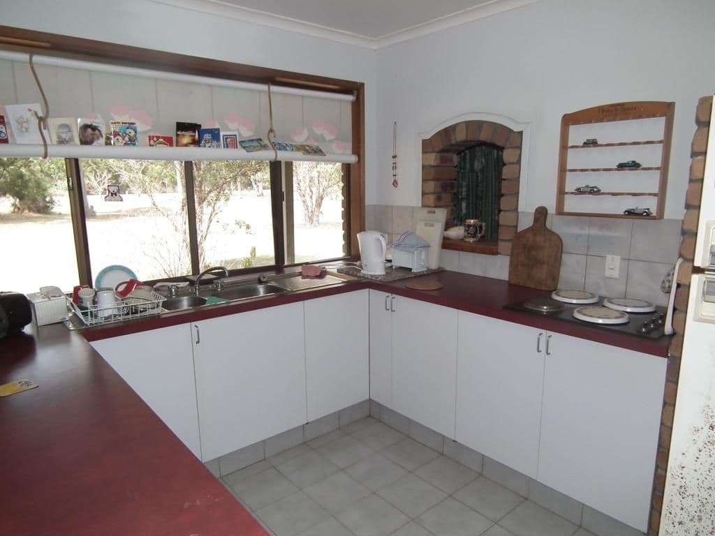 10 Lamerton Drive, TINANA QLD 4650, Tinana - Thumbnail 3