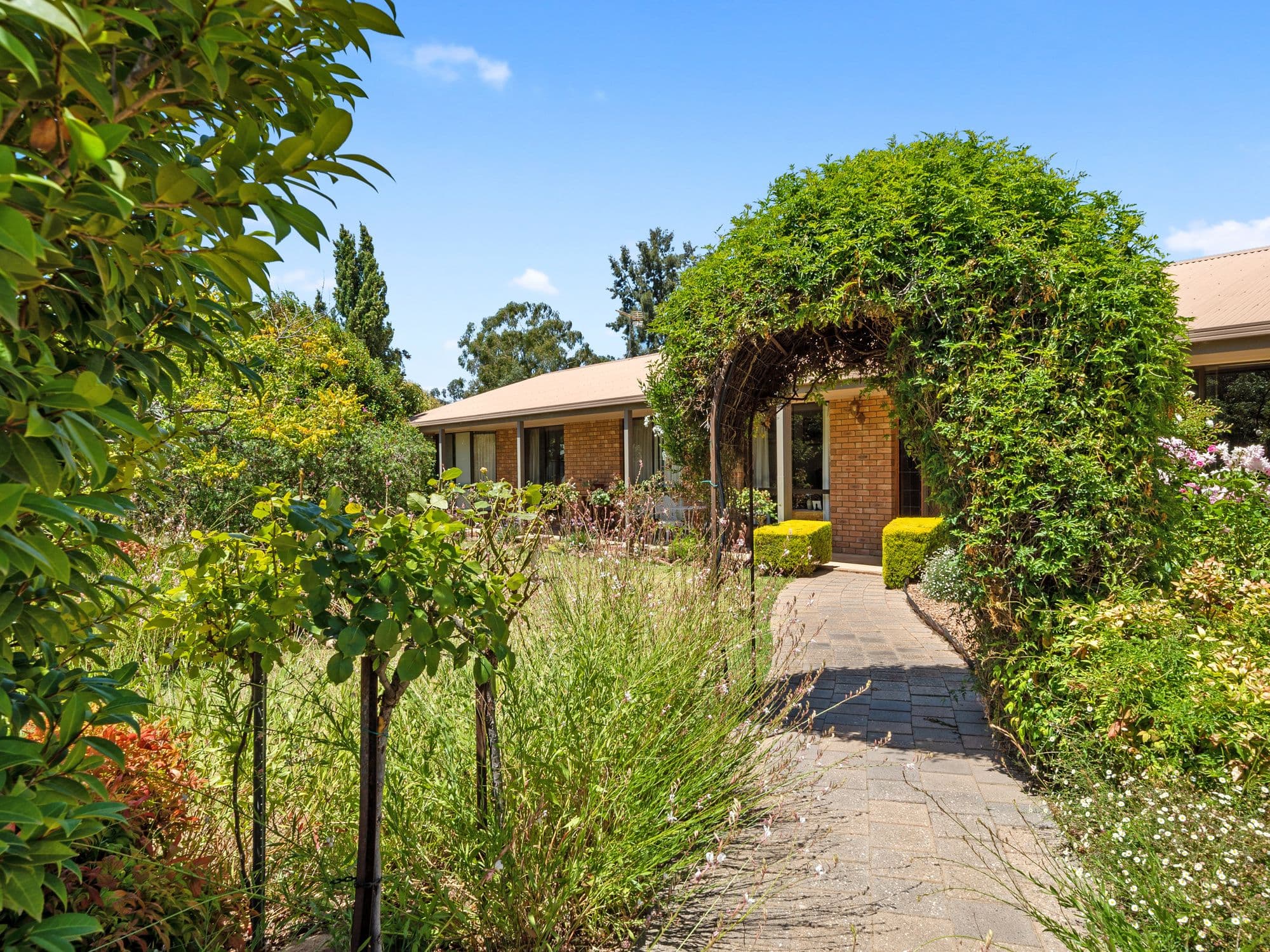 9 Noarana Drive, Benalla VIC 3672, Benalla - Thumbnail 2