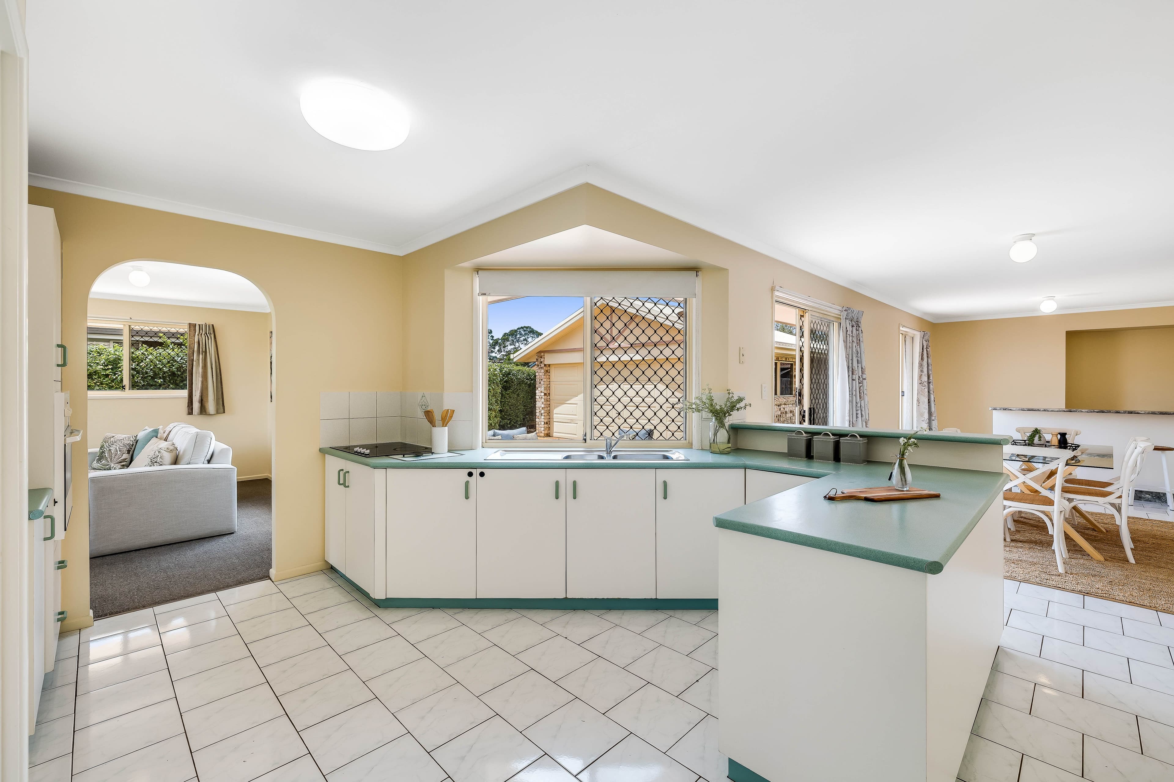 526 Greenwattle Street, Newtown QLD 4350, Newtown - Thumbnail 8