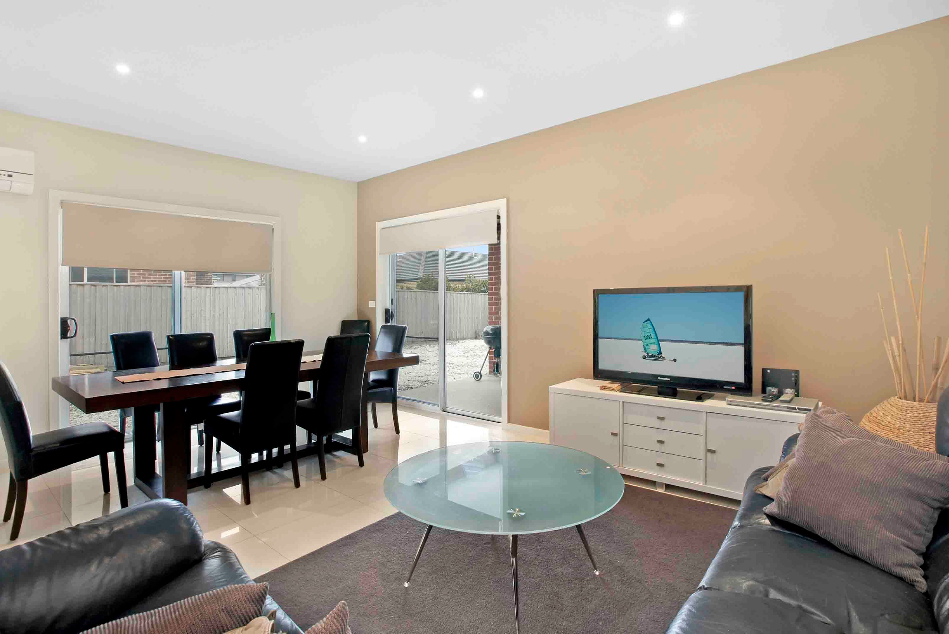8 Saint Nikola Terrace, Lalor VIC 3075, Lalor - Thumbnail 5