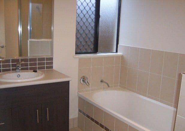110 Fitzmaurice Drive, BENTLEY PARK QLD 4869, Bentley Park - Thumbnail 4