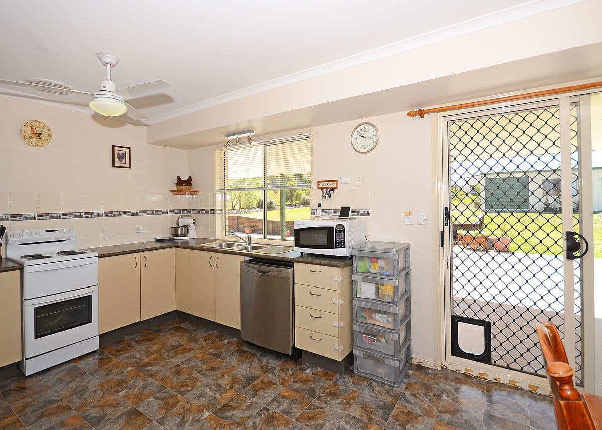 71 Castles Road North, CRAIGNISH QLD 4655, Craignish - Thumbnail 7