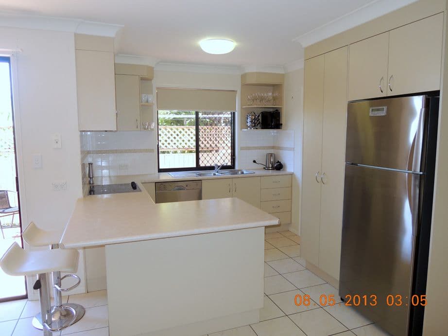 9 Hill Crescent, CARINA HEIGHTS QLD 4152, Carina Heights - Thumbnail 3