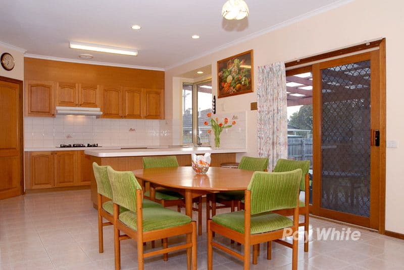 2 Endeavour Place, WANTIRNA SOUTH VIC 3152, Wantirna South - Thumbnail 4