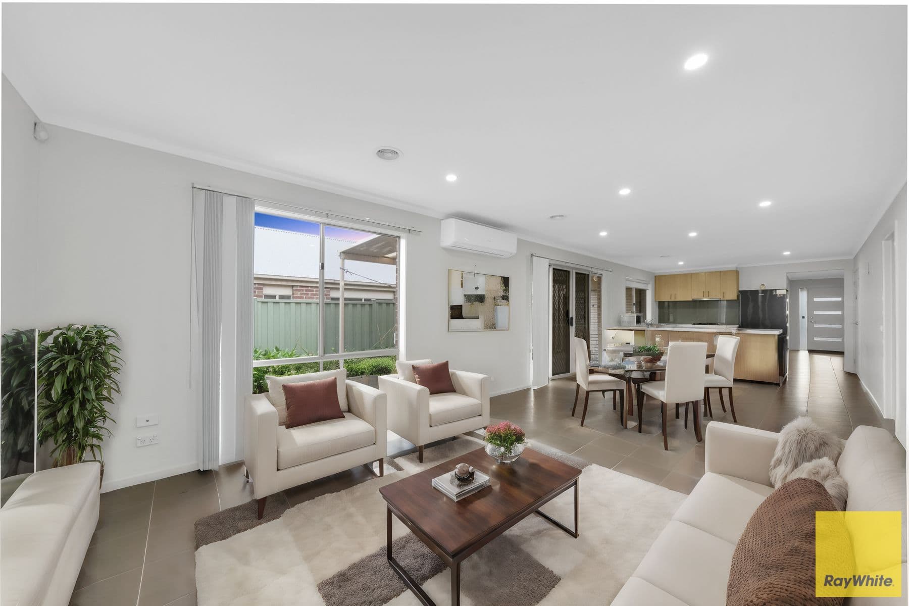 34 Dahlia Drive, Caroline Springs VIC 3023, Caroline Springs - Thumbnail 3