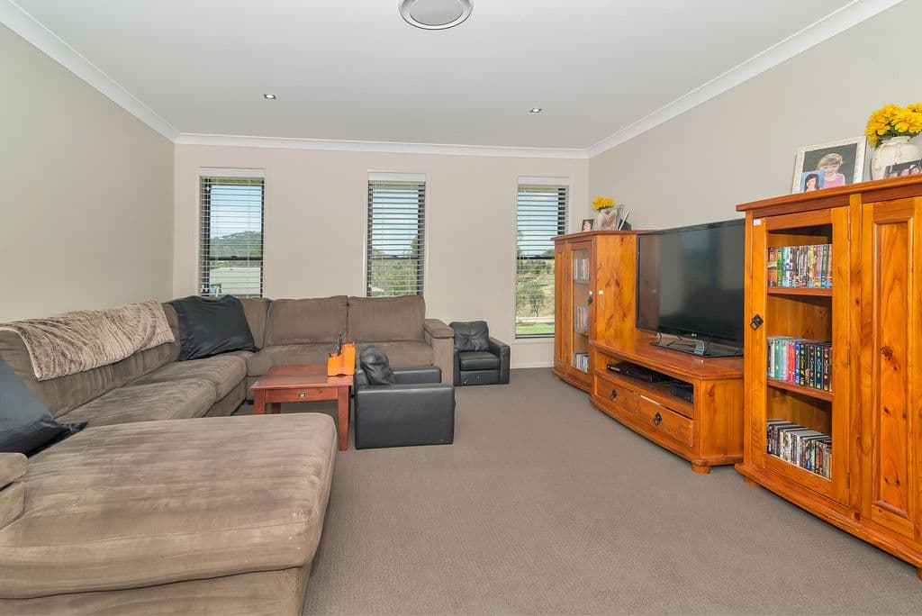 25 Northerly Drive, HODGSON VALE QLD 4352, Hodgson Vale - Thumbnail 4