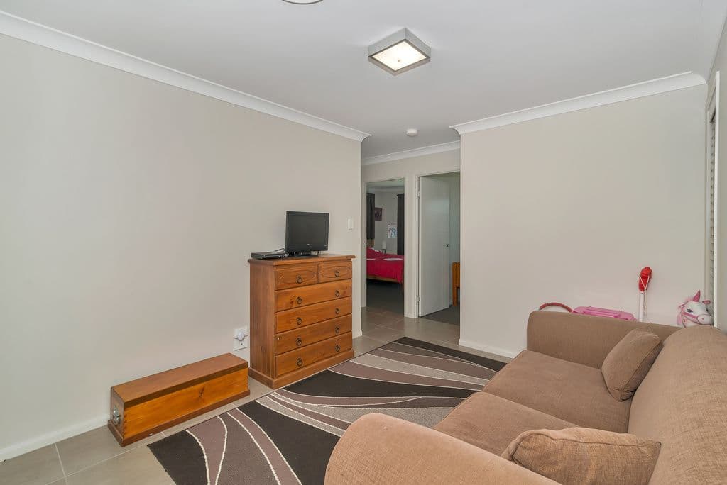 25 Northerly Drive, HODGSON VALE QLD 4352, Hodgson Vale - Thumbnail 6