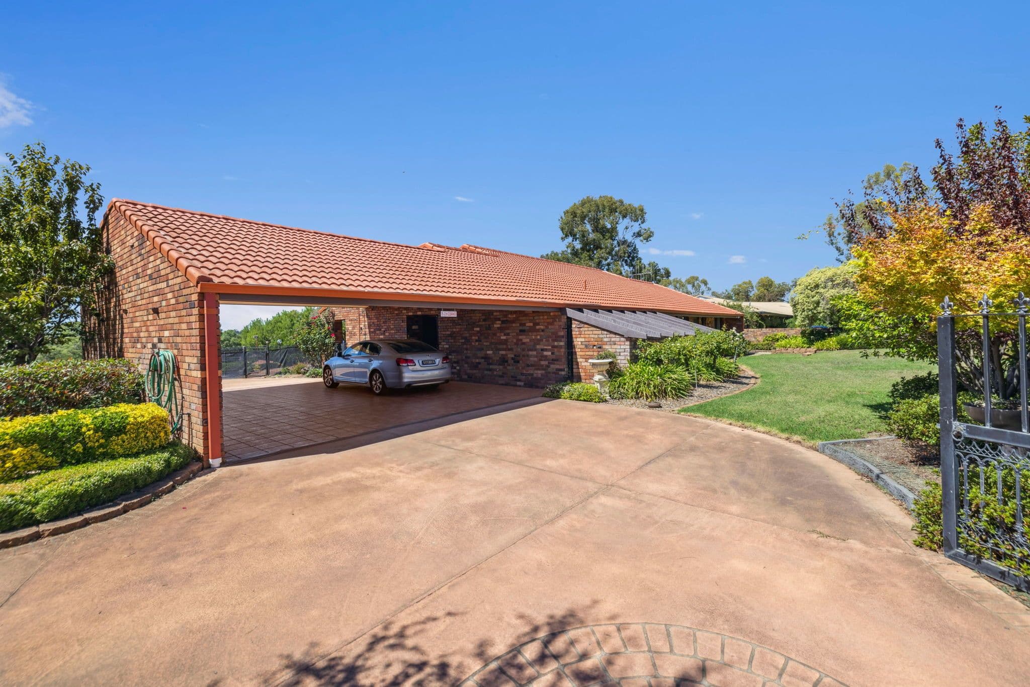 19 Dawson Drive, Cowra NSW 2794, Cowra - Thumbnail 2
