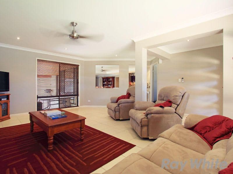 19 Matthew Street, CARSELDINE QLD 4034, Carseldine - Thumbnail 3