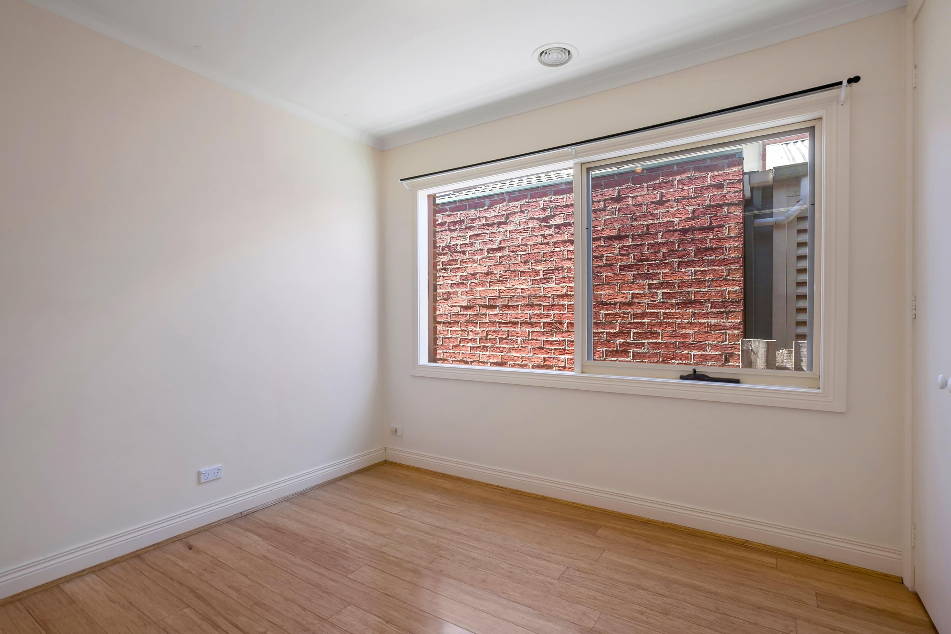 11 Nouvelle Grove, South Morang VIC 3752, South Morang - Thumbnail 6