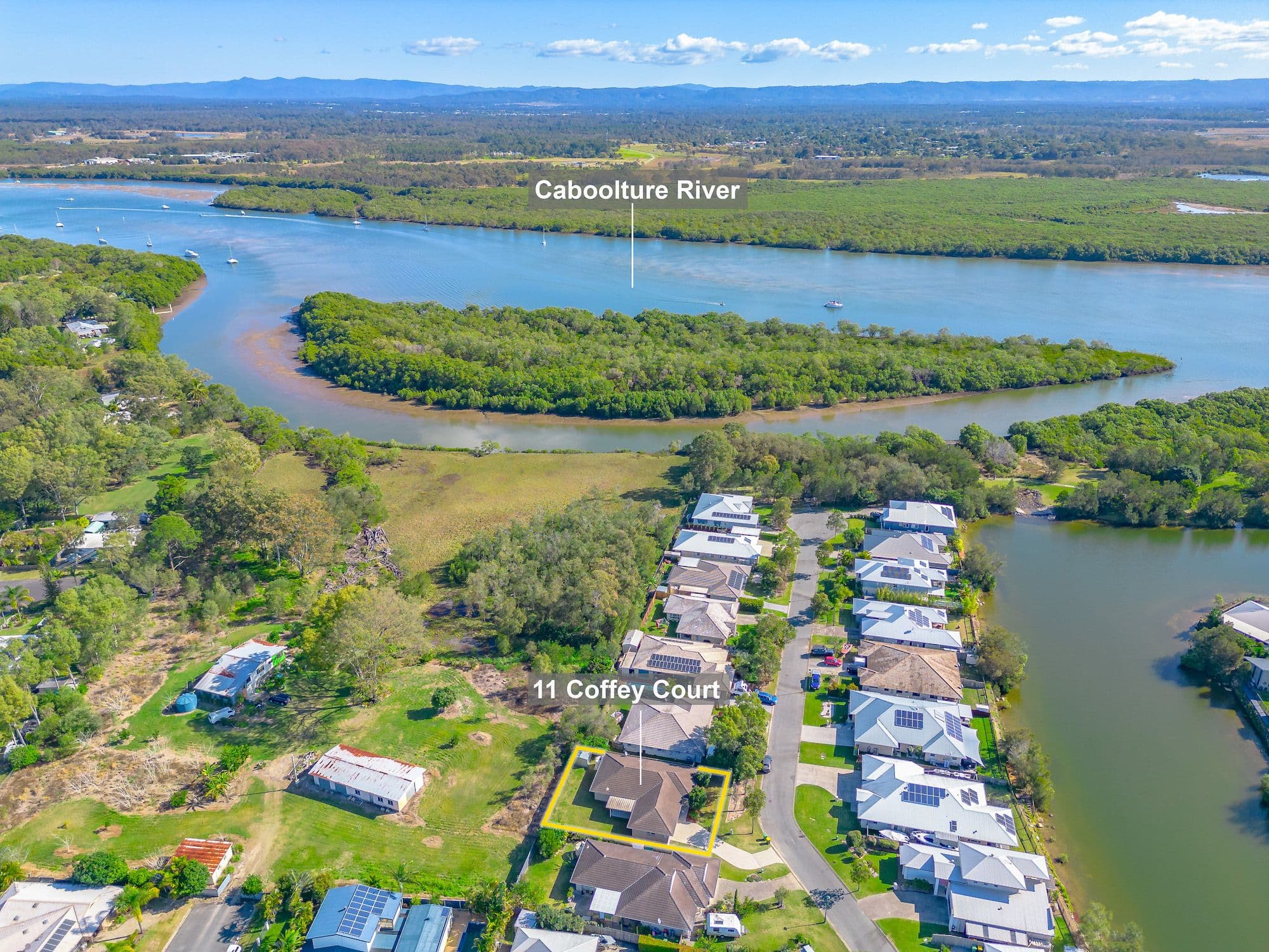 11 Coffey Court, Beachmere QLD 4510, Beachmere - Thumbnail 3