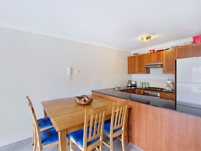 12 Napier Crescent, Montmorency, Montmorency - Thumbnail 3
