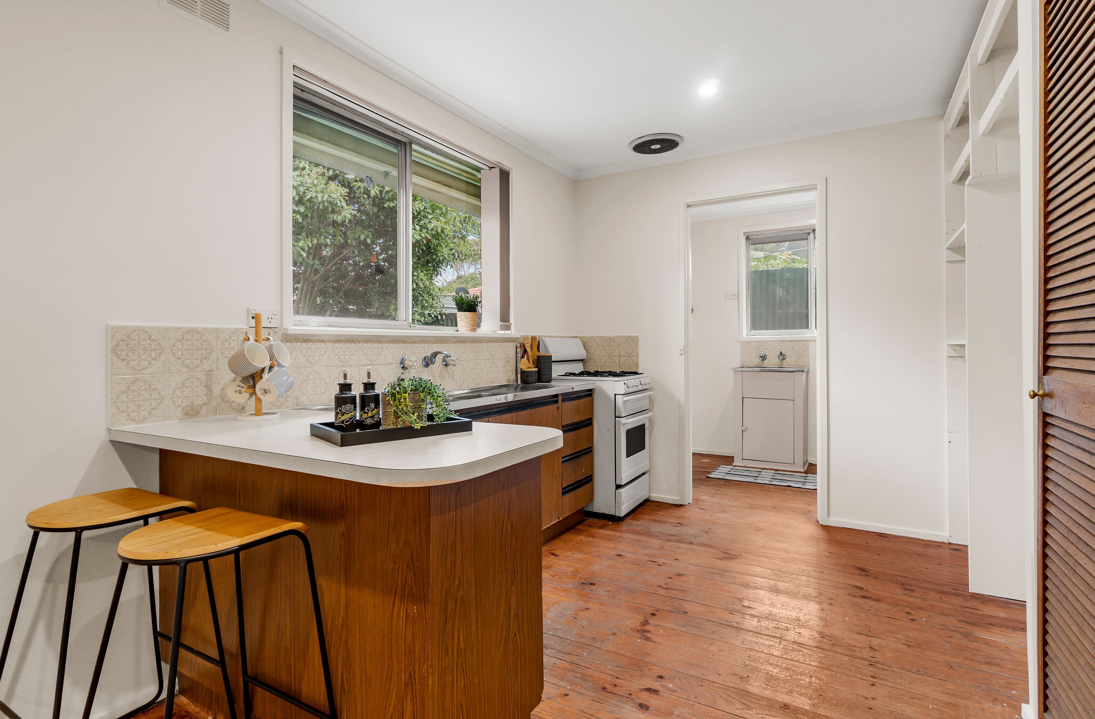 15 Higgs Avenue, Mill Park VIC 3082, Mill Park - Thumbnail 4