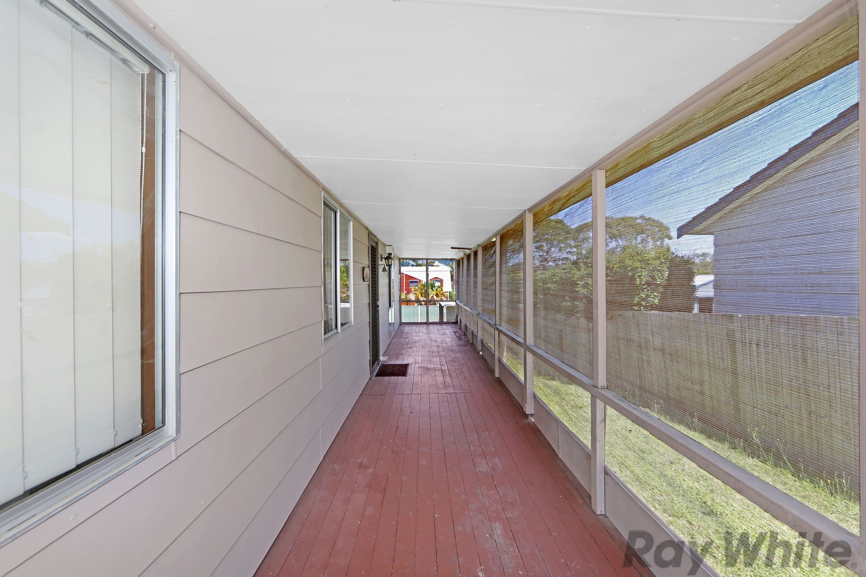 51 Leumeah Avenue, Chain Valley Bay - Thumbnail 4
