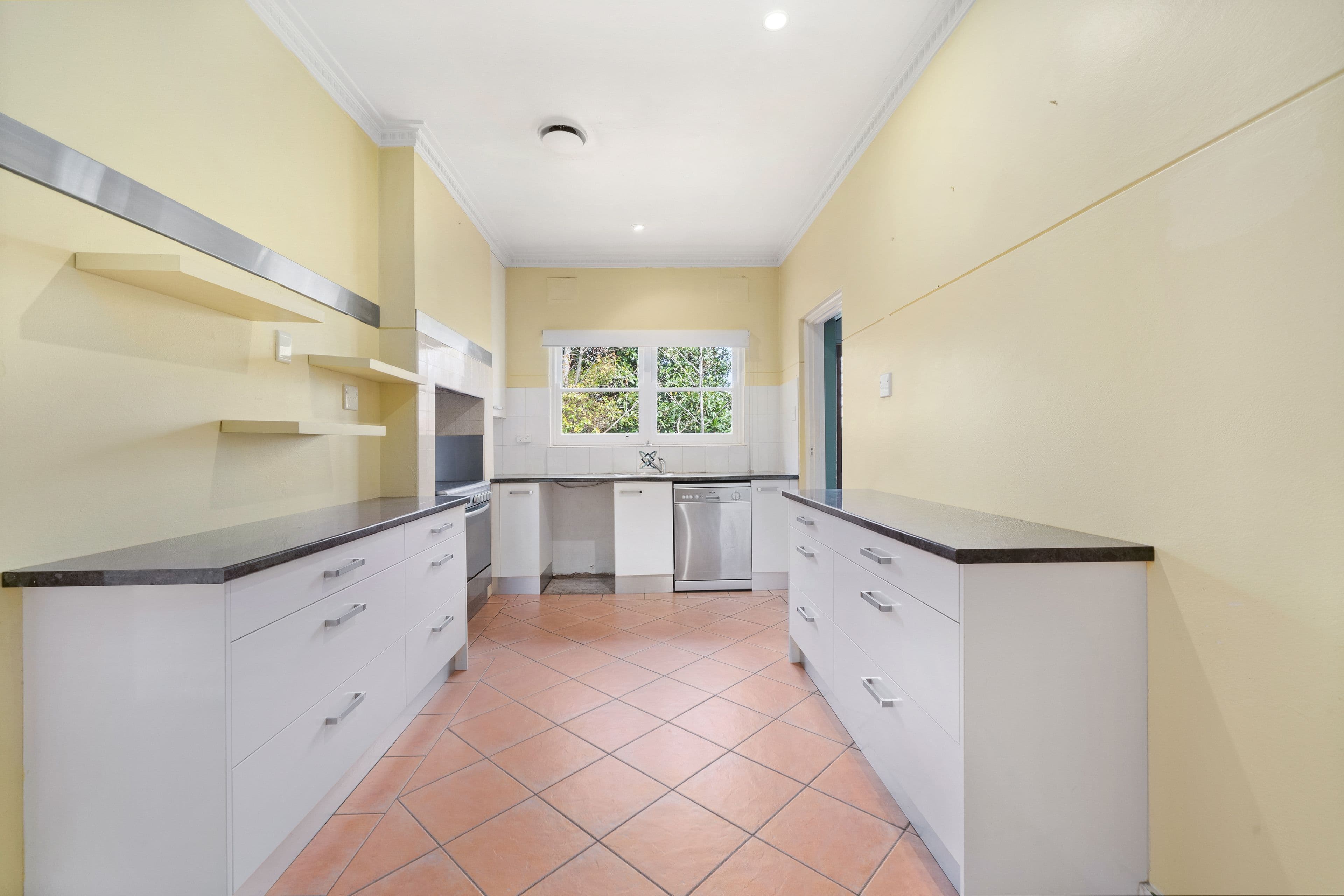 18 Morton Street, Queanbeyan NSW 2620, Queanbeyan - Thumbnail 6