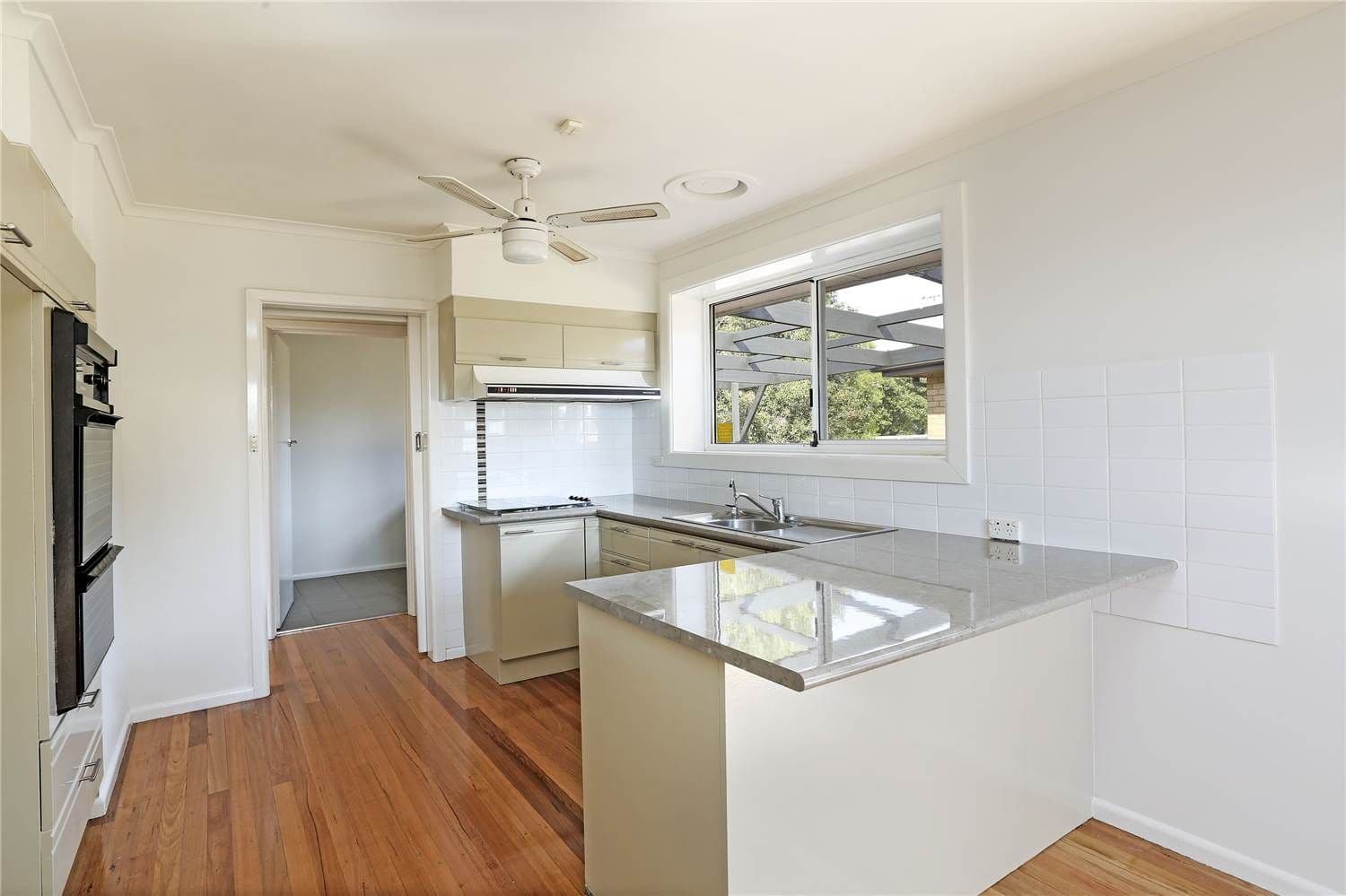 18 Coolidge Street, CORIO VIC 3214, Corio - Thumbnail 2