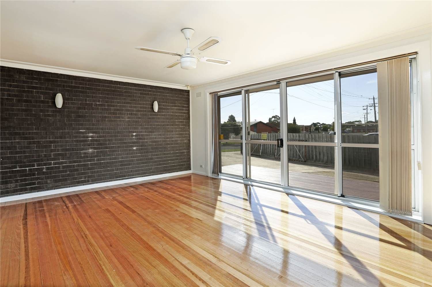18 Coolidge Street, CORIO VIC 3214, Corio - Thumbnail 3