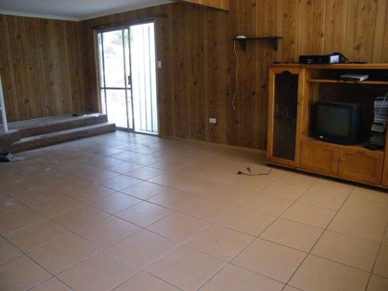 11 Pelican Street, SLADE POINT QLD 4740, Slade Point - Thumbnail 3
