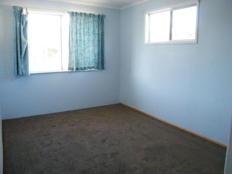 11 Pelican Street, SLADE POINT QLD 4740, Slade Point - Thumbnail 5