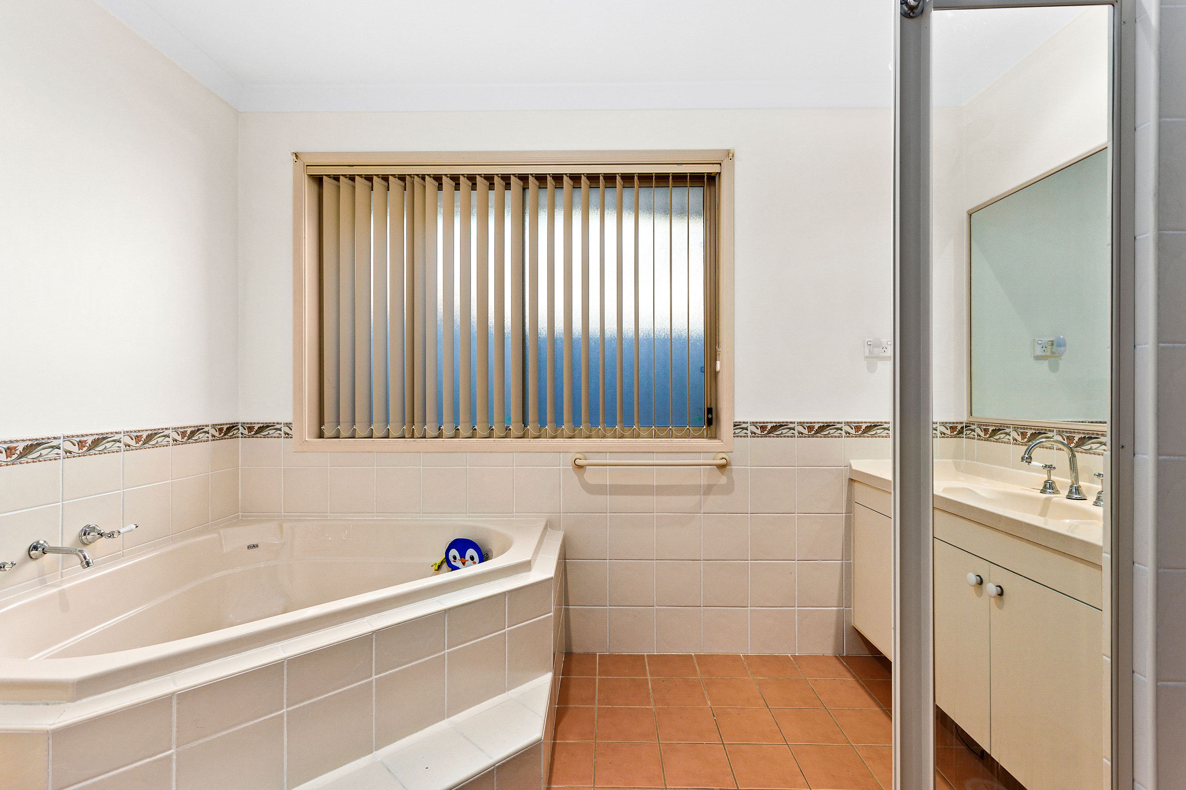 7 Fleet Crescent, Albion Park NSW 2527, Albion Park - Thumbnail 7