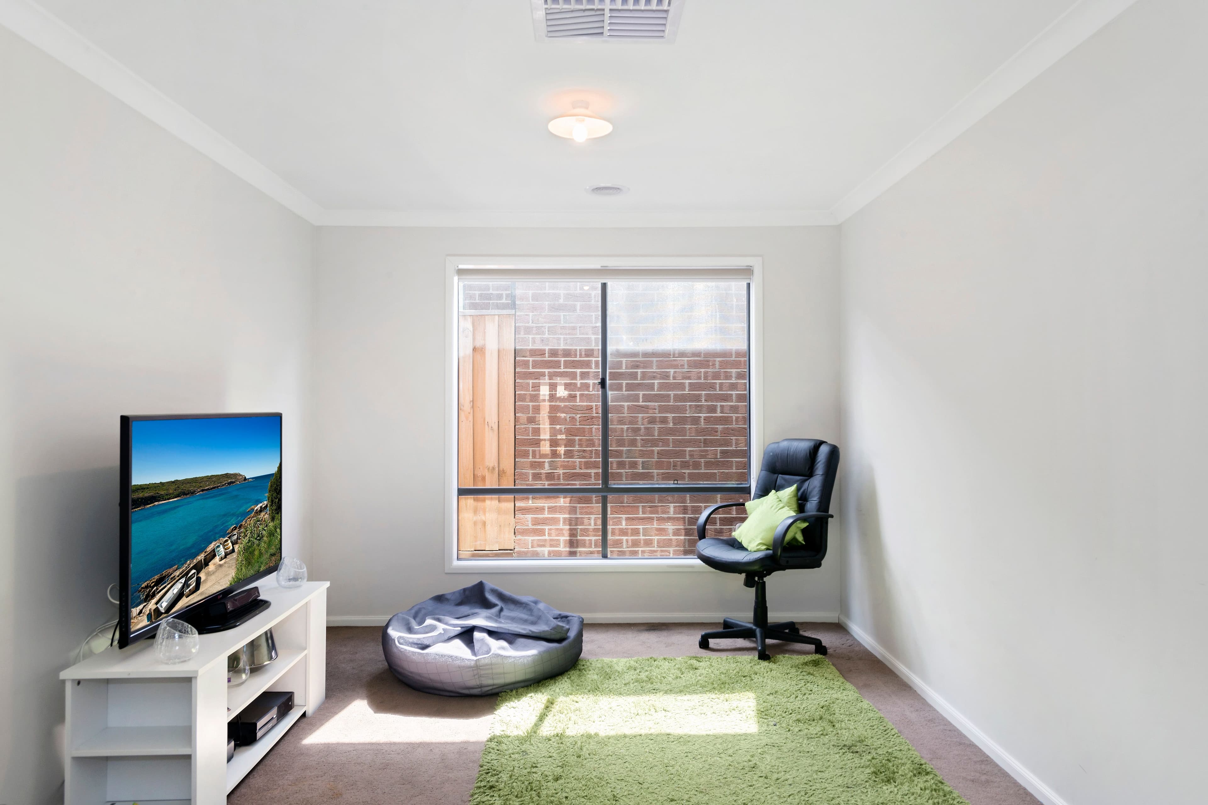 37 Silverwood Drive, Mernda VIC 3754, Mernda - Thumbnail 3
