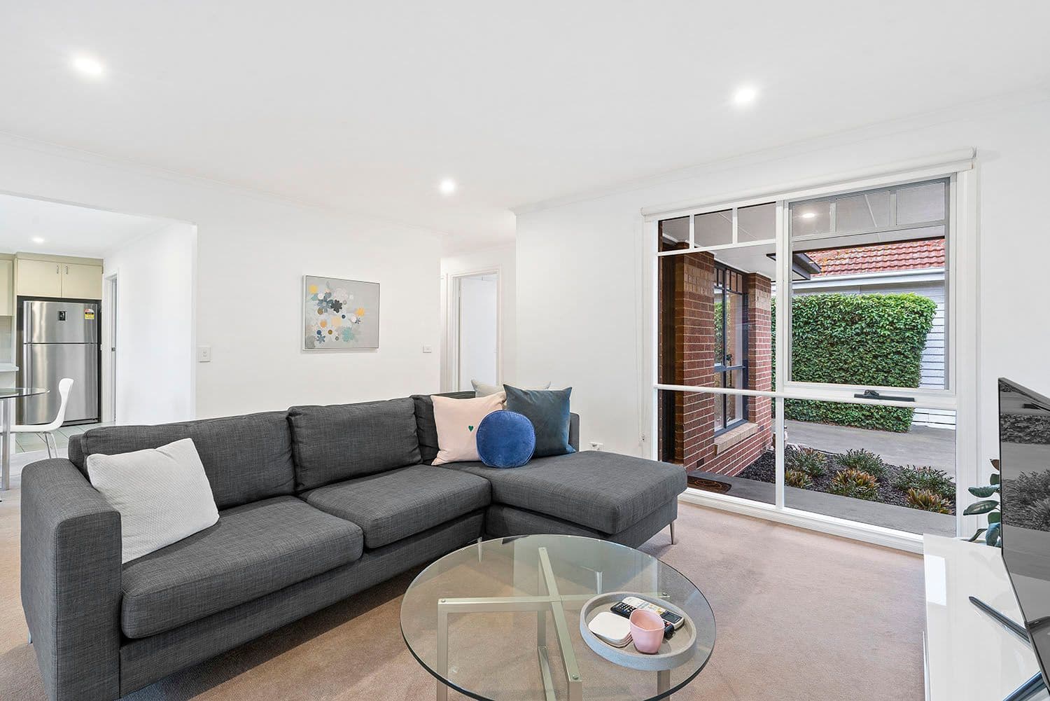 6 Parkin Avenue, Cheltenham VIC 3192, Cheltenham - Thumbnail 3