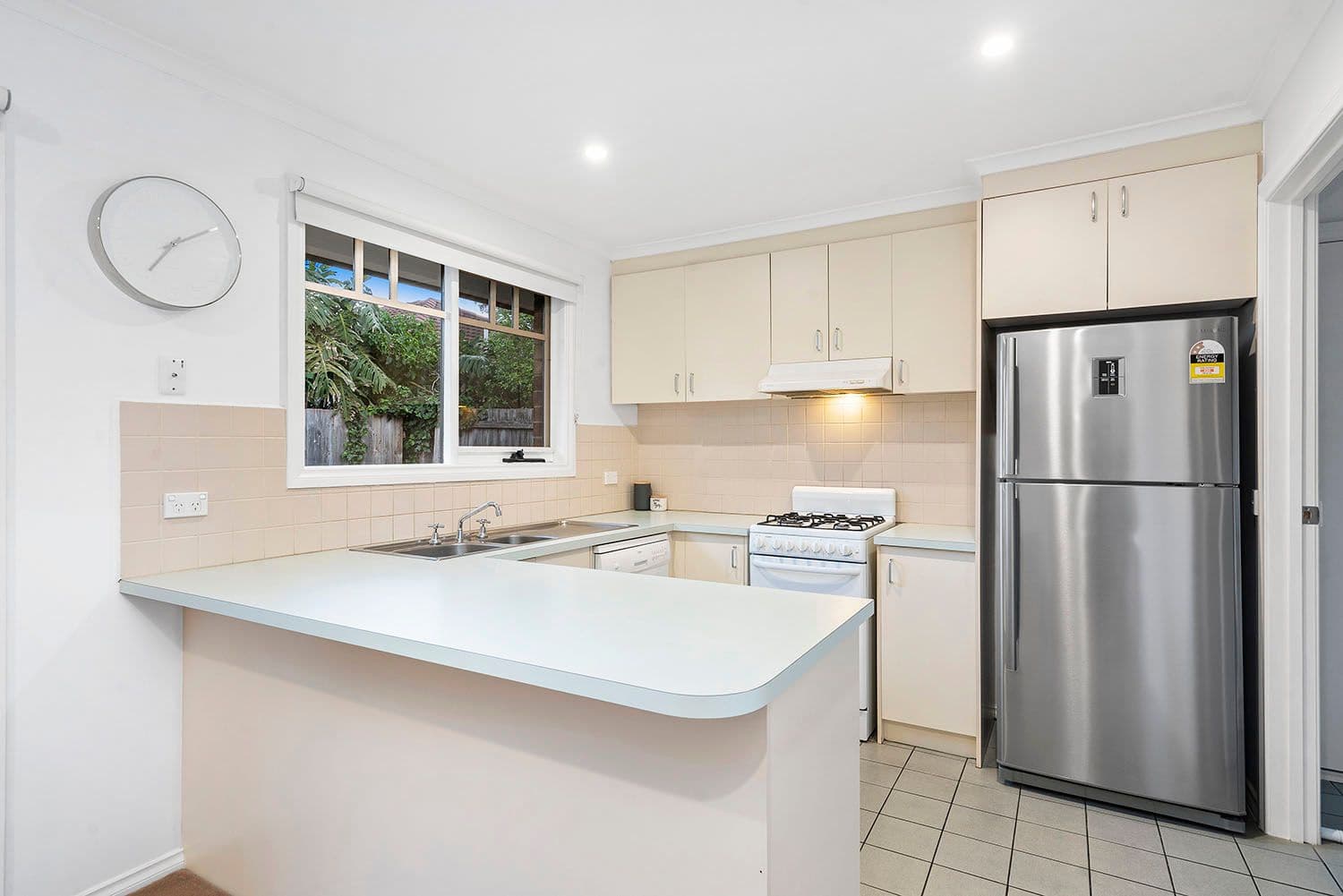 6 Parkin Avenue, Cheltenham VIC 3192, Cheltenham - Thumbnail 7