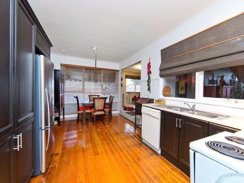 35 Wallace Avenue, Frankston VIC 3199, Frankston - Thumbnail 4