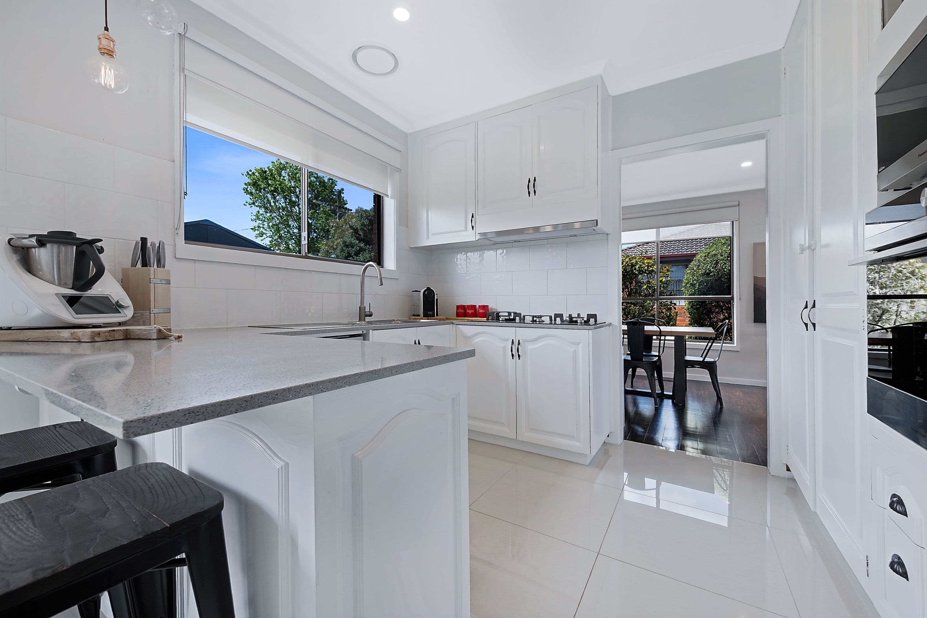 11 Windsor Street, Burwood East VIC 3151, Burwood East - Thumbnail 2