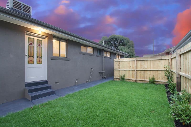 39 Heath Avenue, OAKLEIGH VIC 3166, Oakleigh - Thumbnail 2
