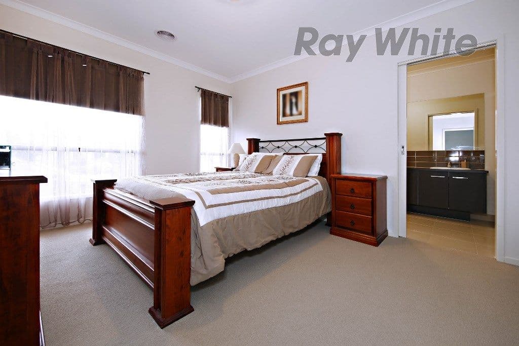 48 Cloverdale Road, Point Cook VIC 3030, Point Cook - Thumbnail 2