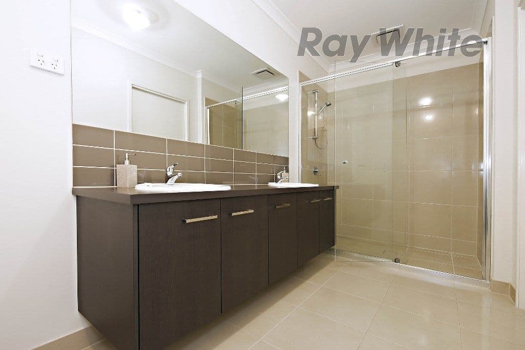 48 Cloverdale Road, Point Cook VIC 3030, Point Cook - Thumbnail 3