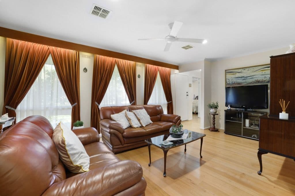 9 Slattery Street, Werribee VIC 3030, Werribee - Thumbnail 3