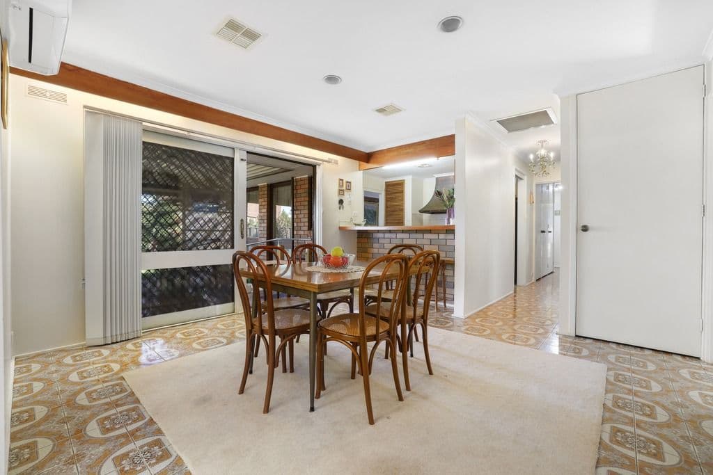 9 Slattery Street, Werribee VIC 3030, Werribee - Thumbnail 4