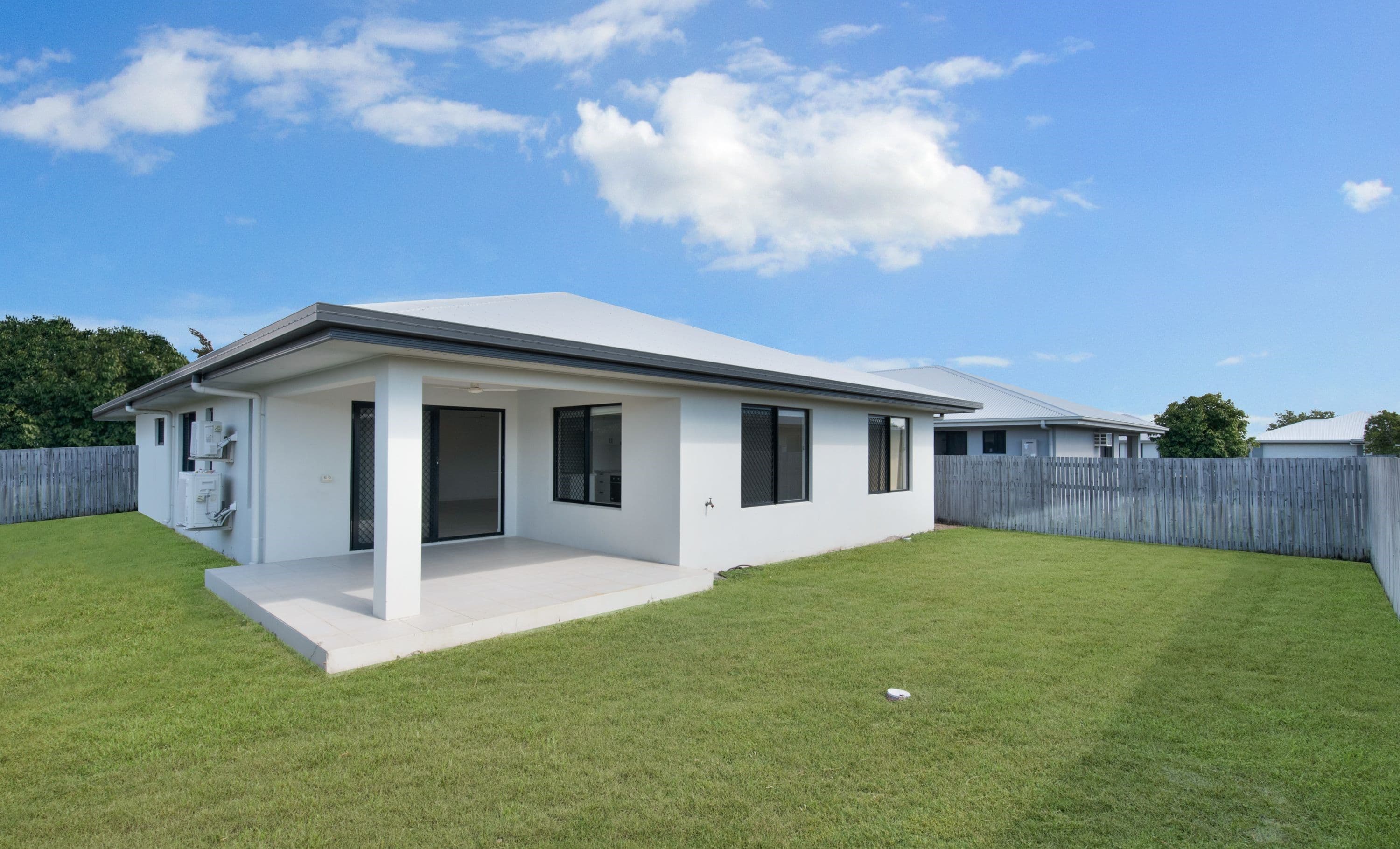 10 Wineglass Bay Avenue, Mount Low QLD 4818, Mount Low - Thumbnail 2