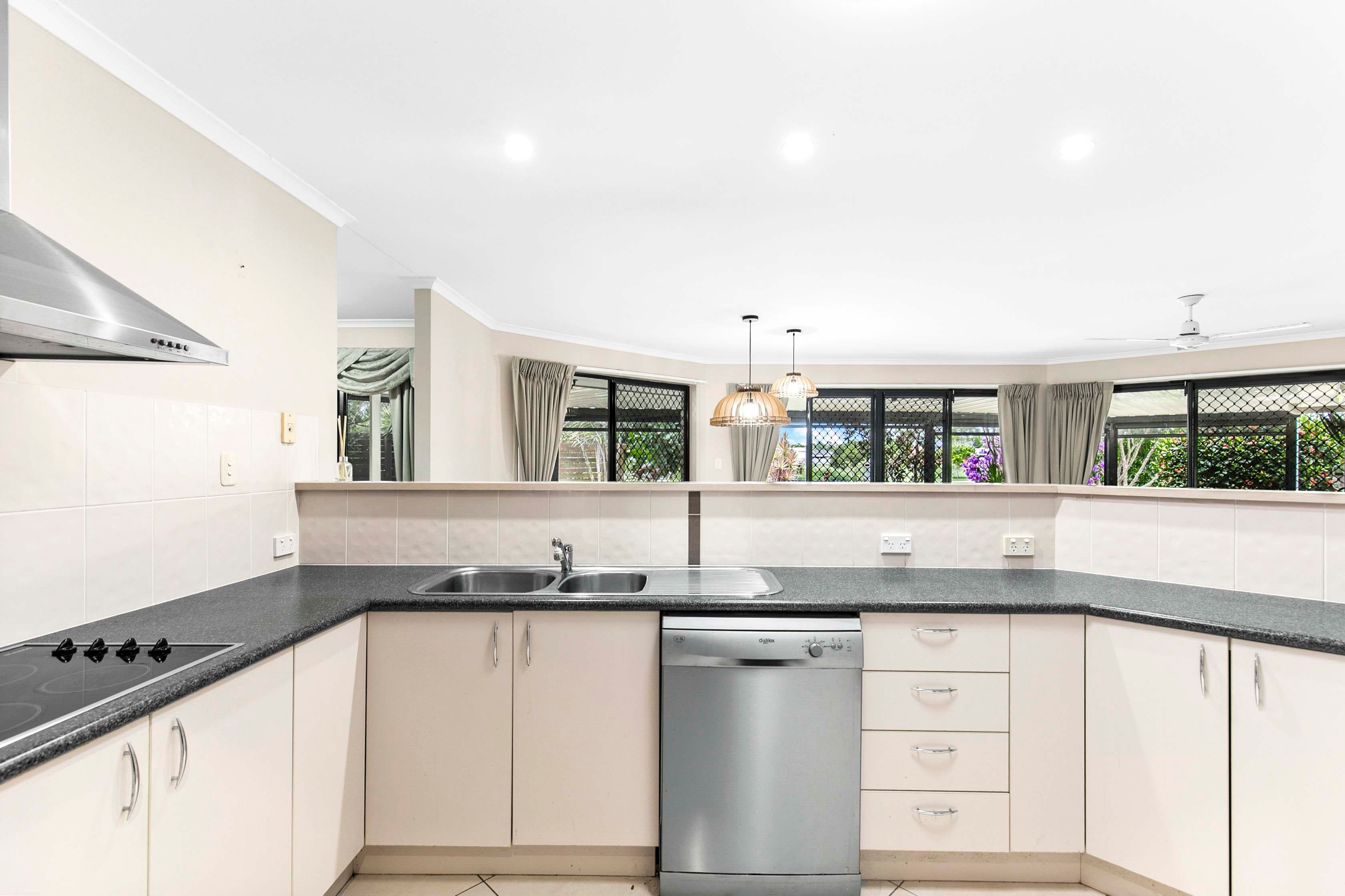 11 Anchorage Circuit, Point Vernon QLD 4655, Point Vernon - Thumbnail 7