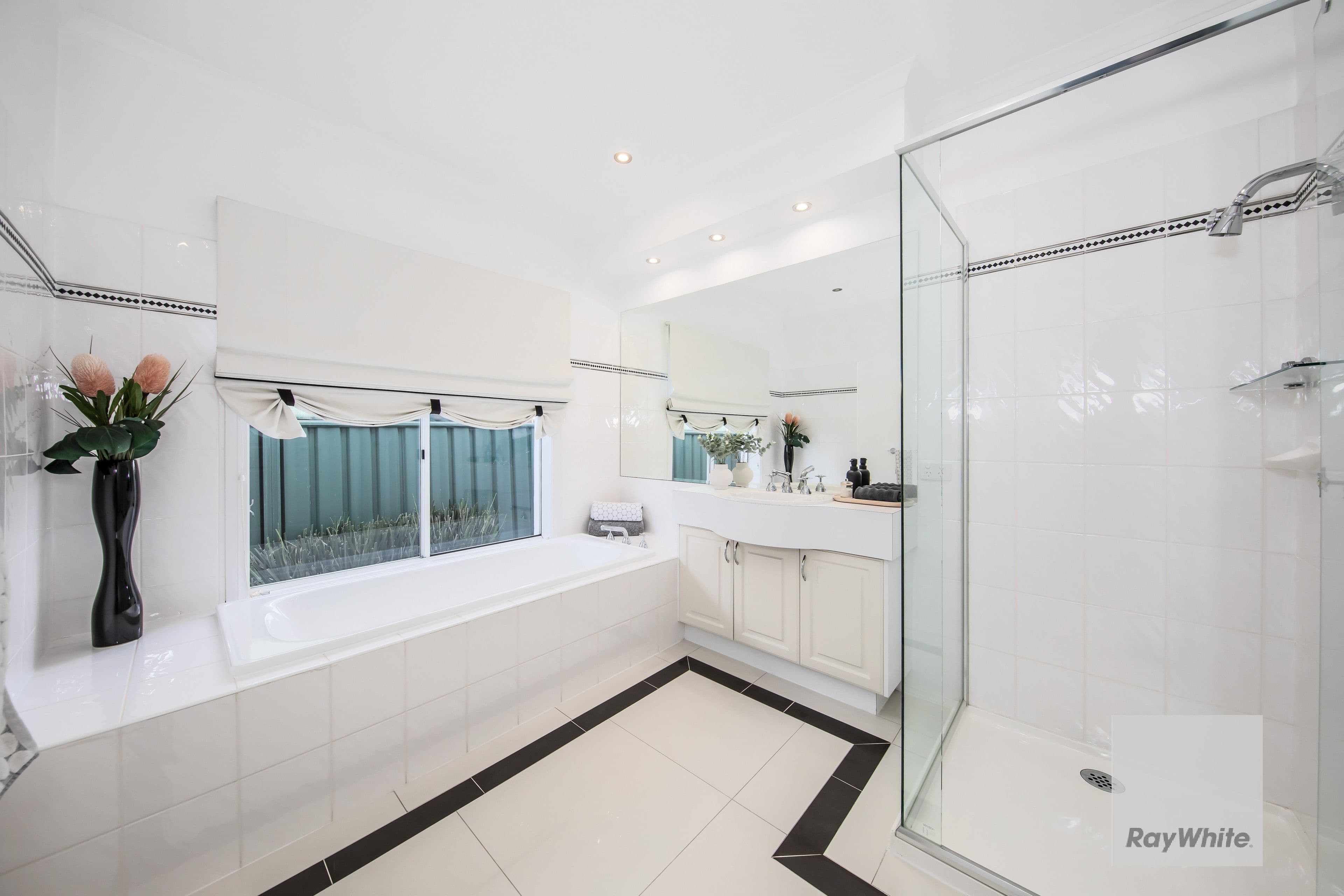 15 Perkins Grove, Burnside VIC 3023, Burnside - Thumbnail 7