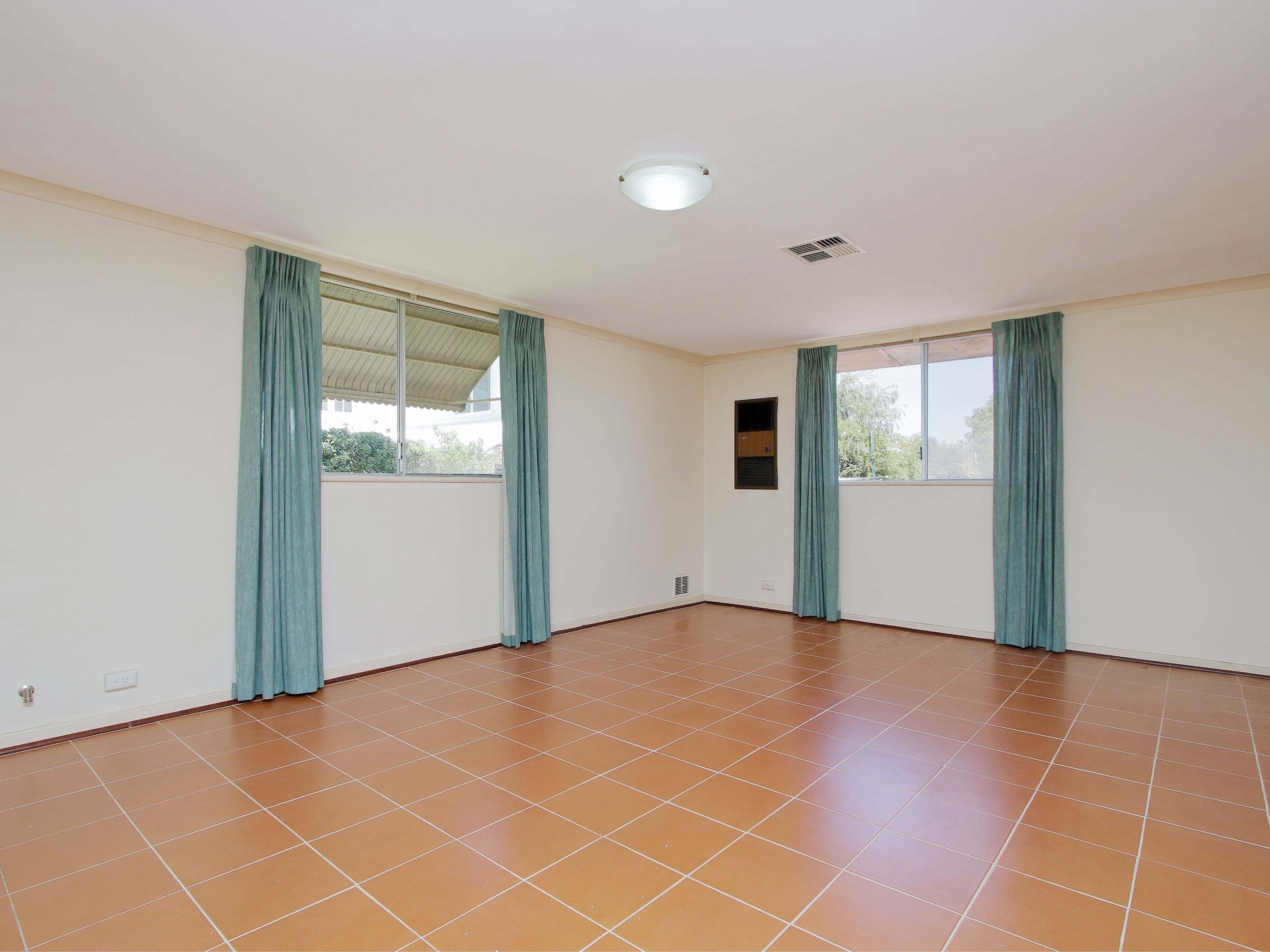 35 Kent Street, Victoria Park WA 6100, Victoria Park - Thumbnail 8