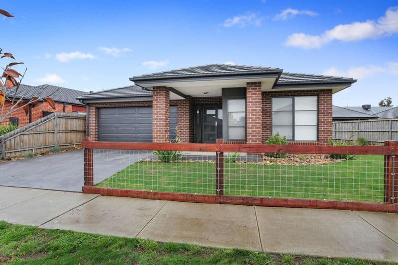 8 Wedderburn Avenue, Eynesbury - Image 1