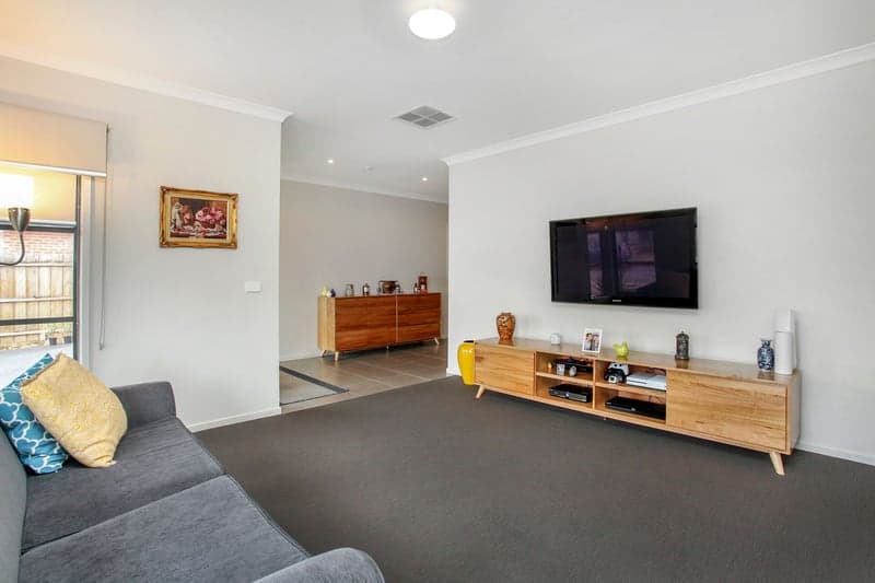 8 Wedderburn Avenue, Eynesbury - Thumbnail 6