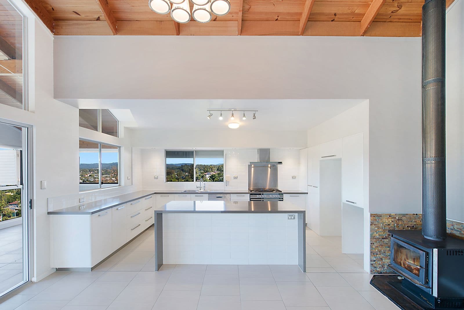 1080 South Pine Road, Everton Hills QLD 4053, Everton Hills - Thumbnail 6