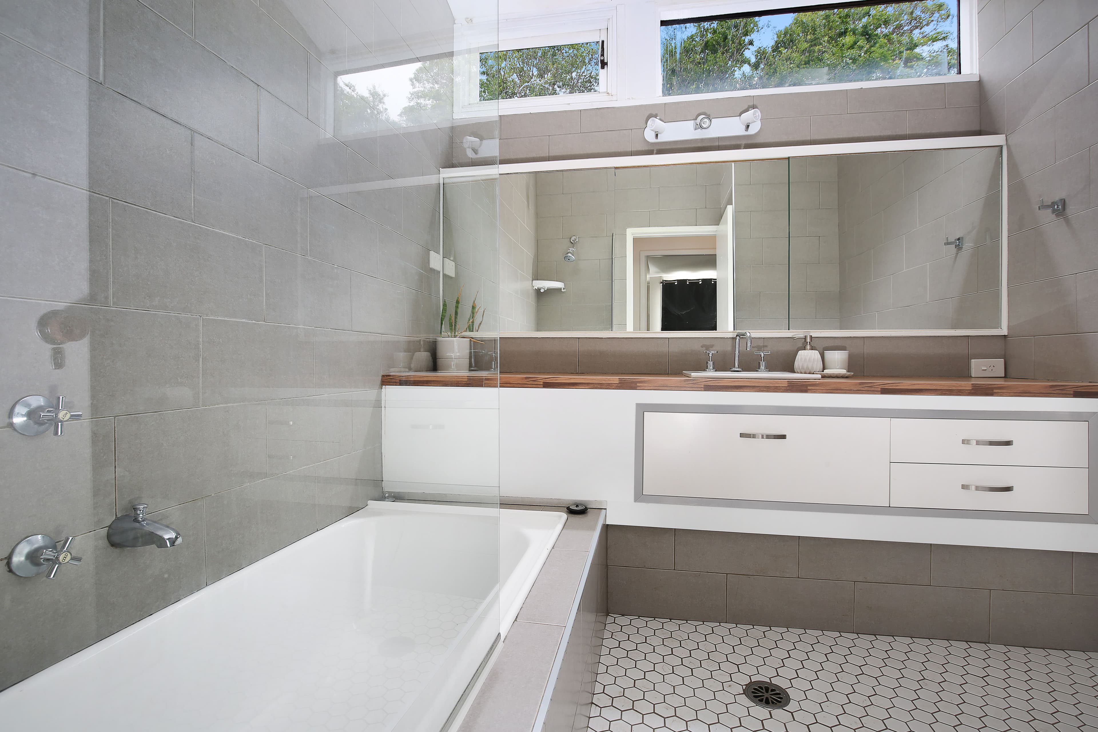 51 Springfield Avenue, Figtree NSW 2525, Figtree - Thumbnail 7