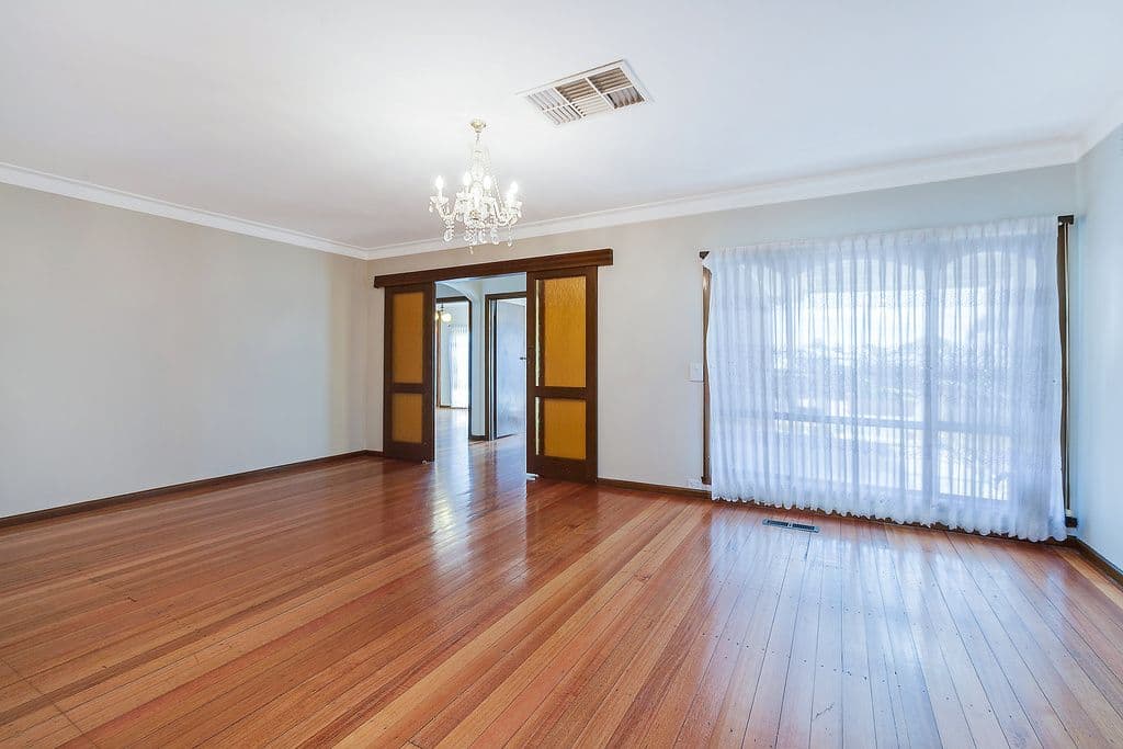 16 Carrington Boulevard, Thomastown VIC 3074, Thomastown - Thumbnail 4