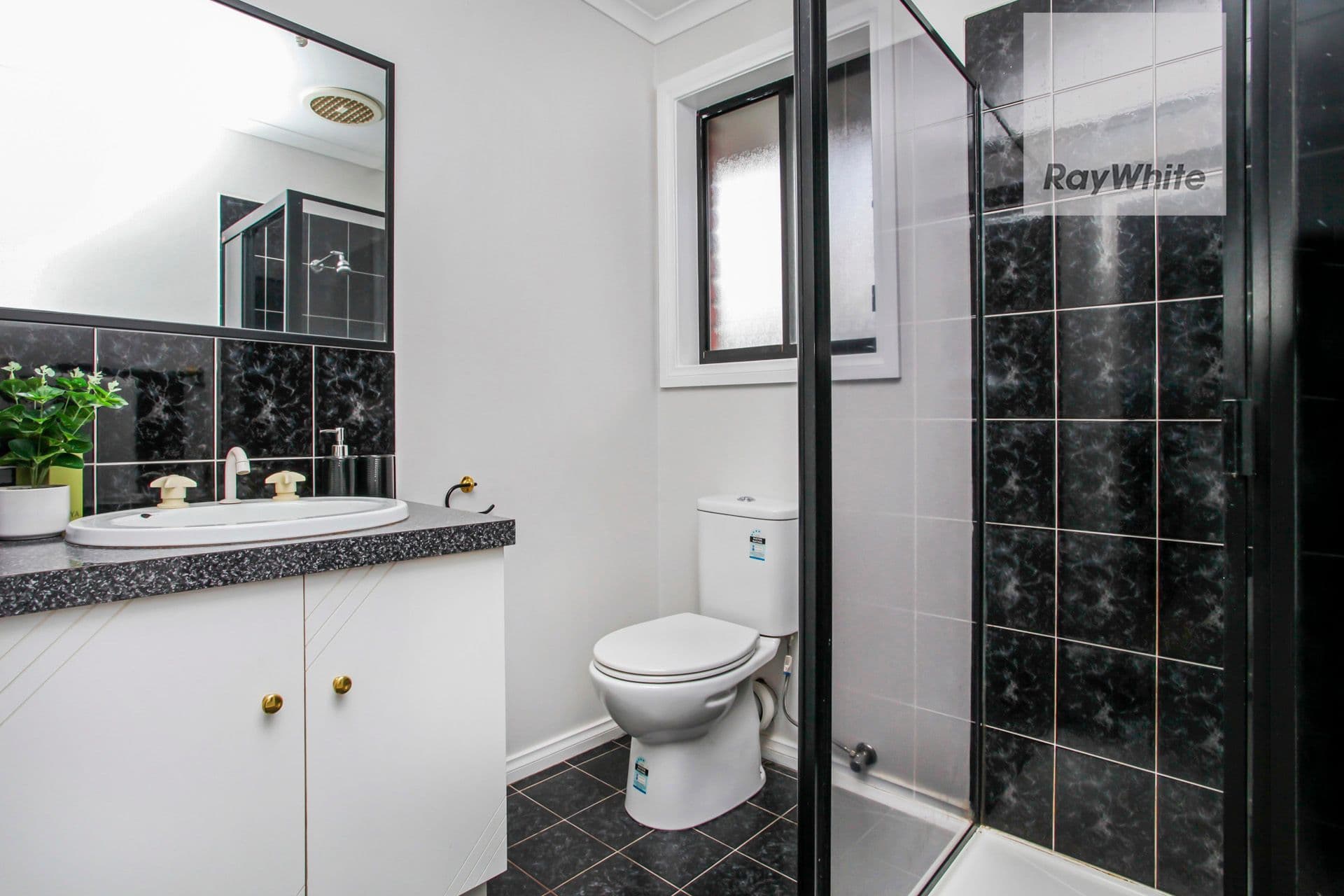 4 Zennor Court, Craigieburn VIC 3064, Craigieburn - Thumbnail 8