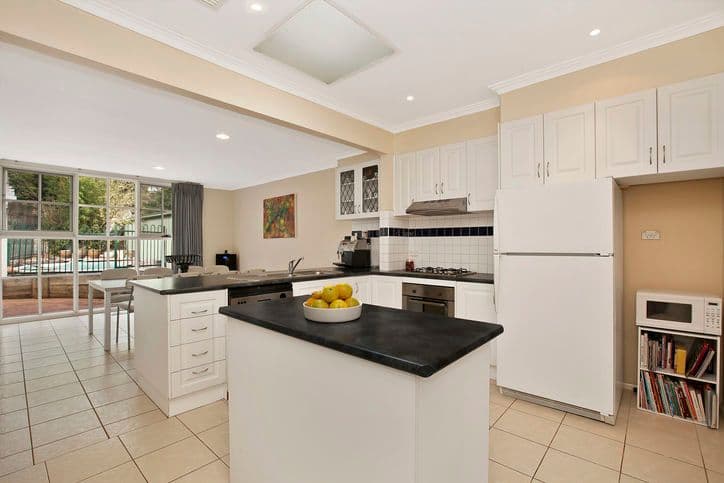 2 Bryson Grove, TEMPLESTOWE LOWER VIC 3107, Templestowe Lower - Thumbnail 5