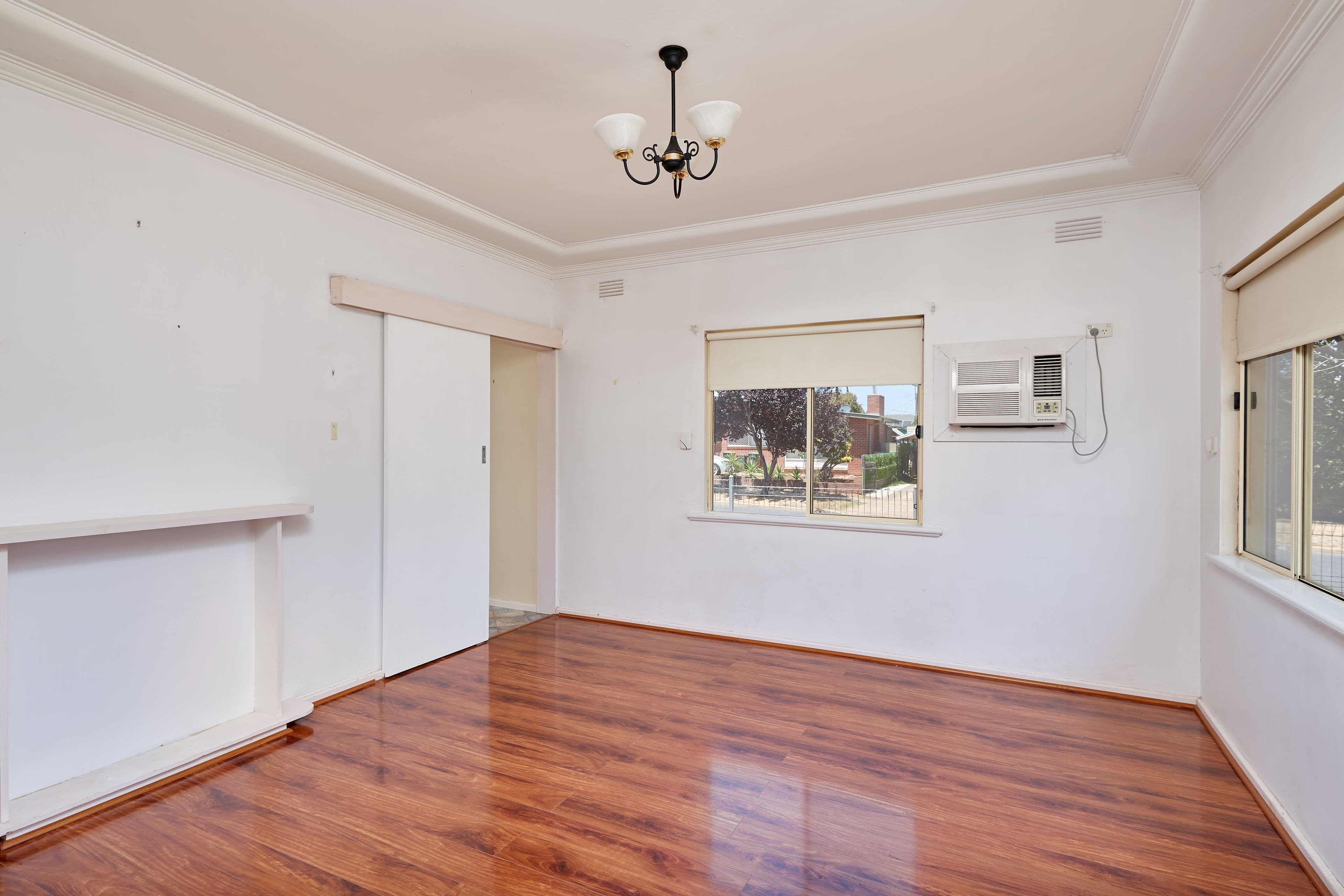 7 Essex Road, Mount Austin NSW 2650, Mount Austin - Thumbnail 3