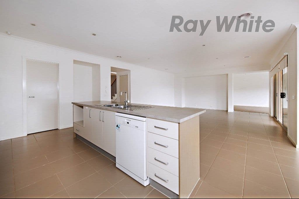 127 Beachview Parade, Sanctuary Lakes VIC 3030, Sanctuary Lakes - Thumbnail 5