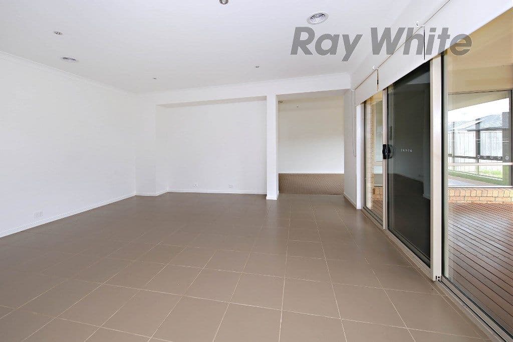 127 Beachview Parade, Sanctuary Lakes VIC 3030, Sanctuary Lakes - Thumbnail 8