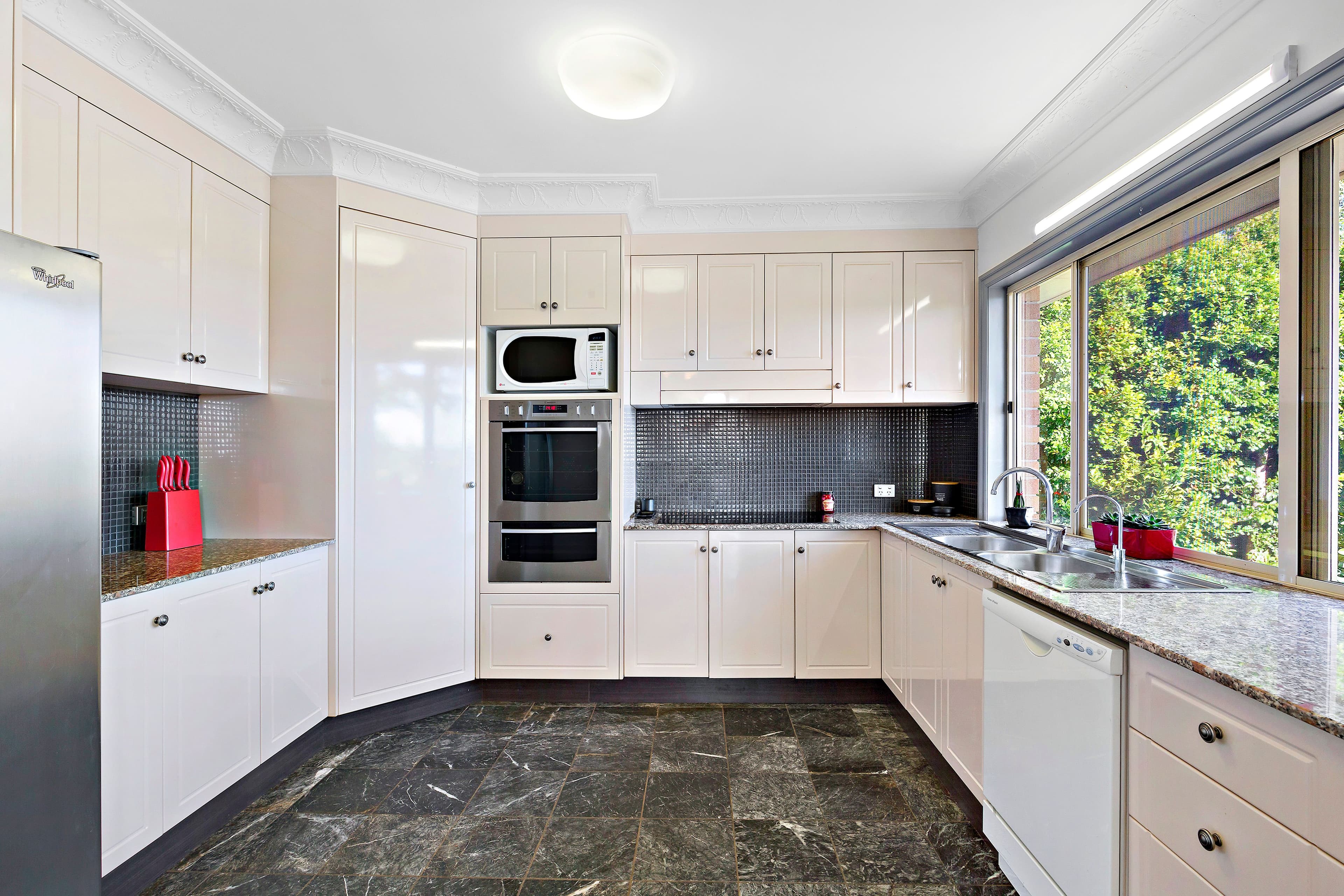 221 Springwood Road, Springwood QLD 4127, Springwood - Thumbnail 7