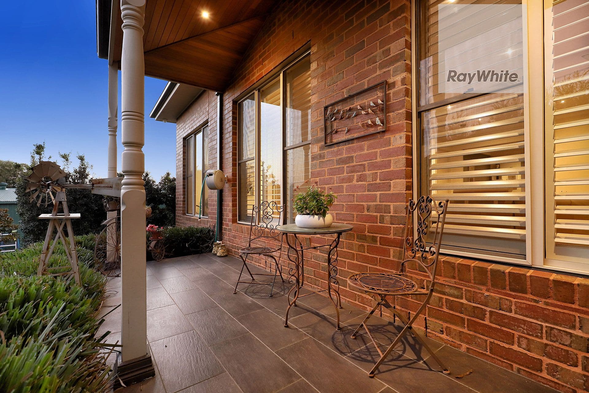 23 Hillcrest Drive, Westmeadows VIC 3049, Westmeadows - Thumbnail 4